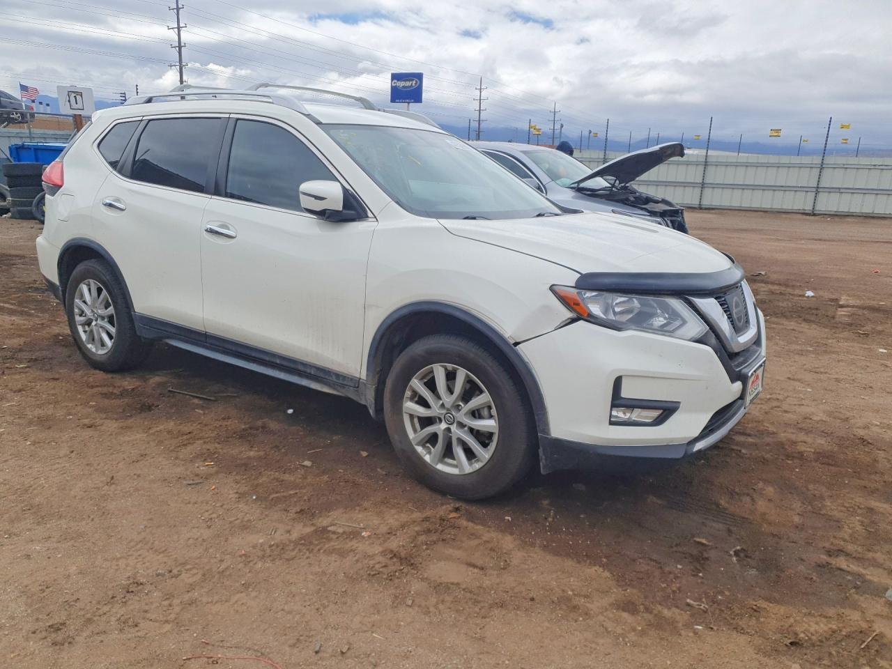2017 NISSAN ROGUE