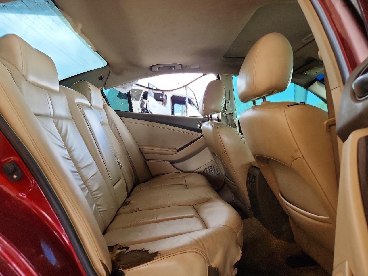 2010 NISSAN ALTIMA