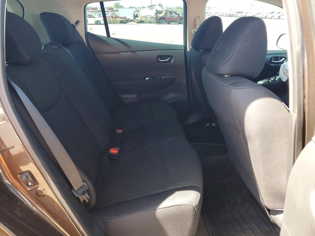 2017 NISSAN LEAF