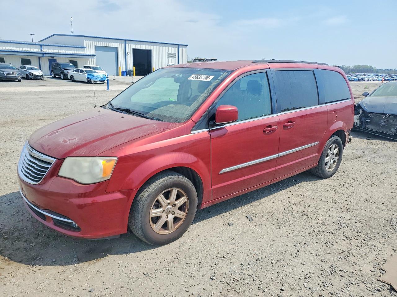 2012 CHRYSLER Town & Country