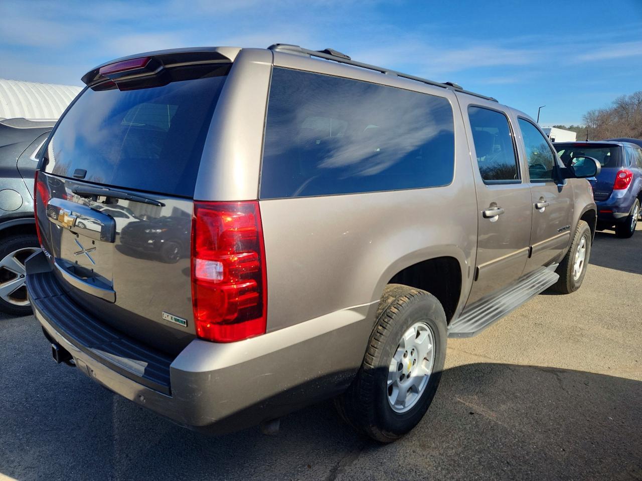 2012 CHEVROLET Suburban