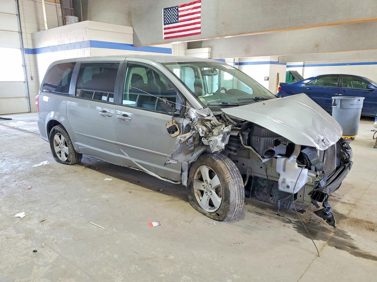 2013 DODGE GRAND CARAVAN