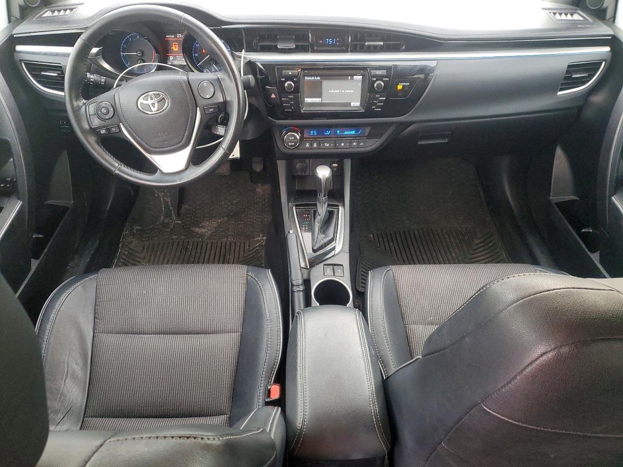 2015 TOYOTA COROLLA