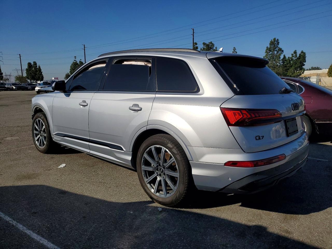 2022 AUDI Q7