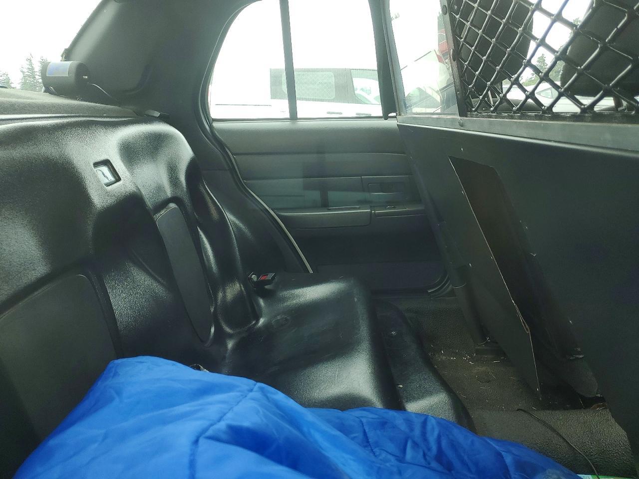 2003 FORD Crown Victoria