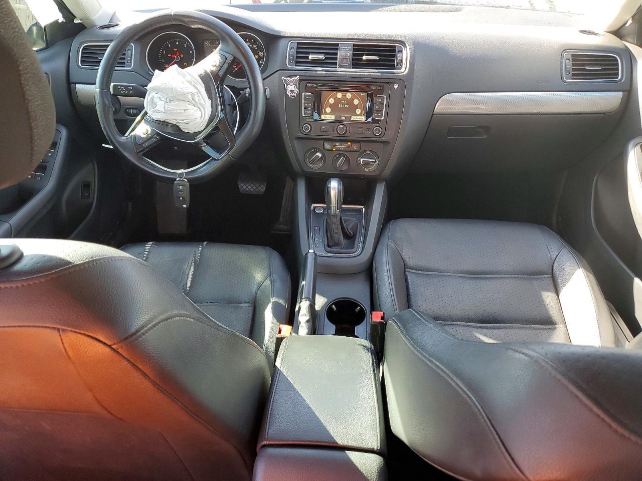 2015 VOLKSWAGEN JETTA