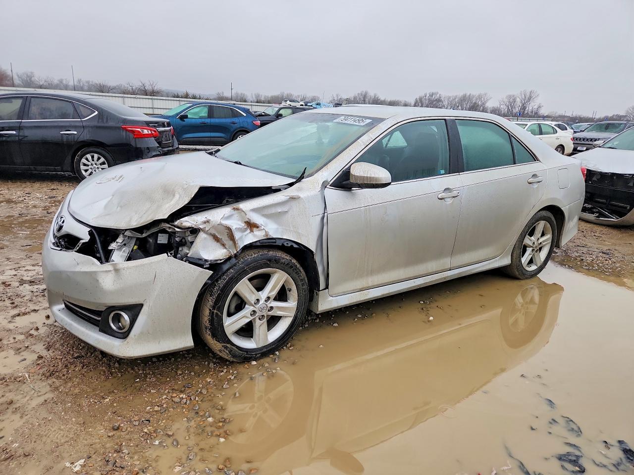 2014 TOYOTA CAMRY