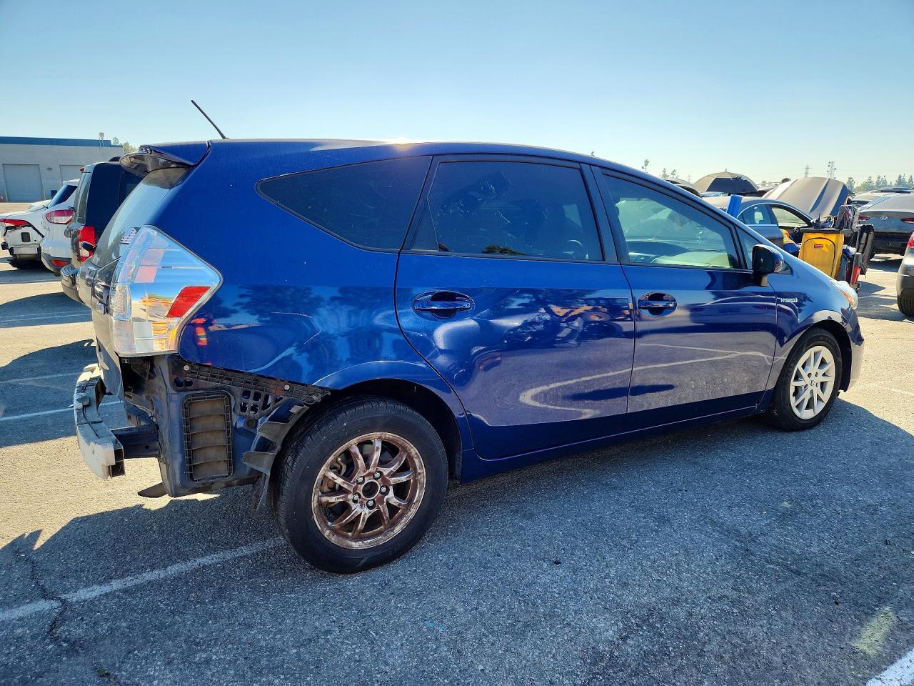 2012 TOYOTA PRIUS V