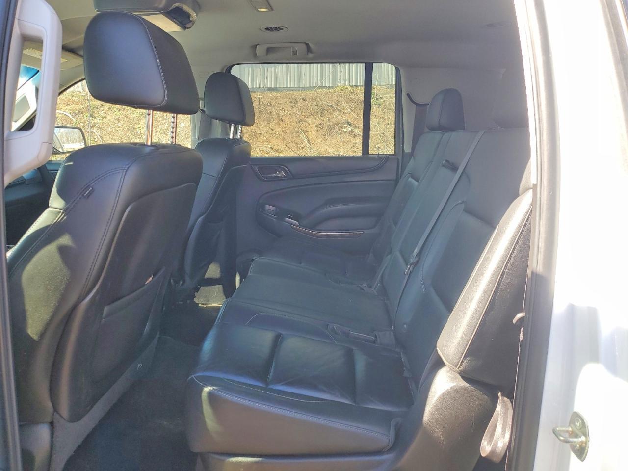 2015 CHEVROLET Suburban