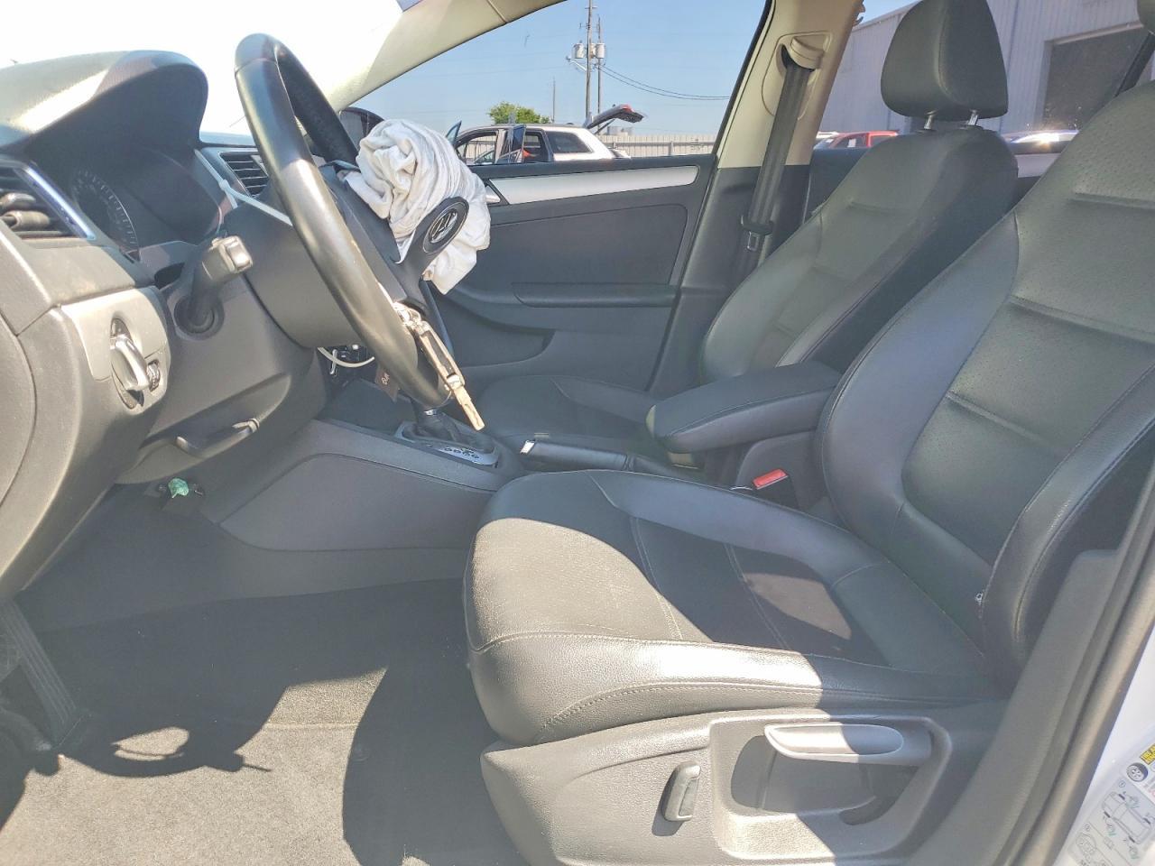2014 VOLKSWAGEN JETTA