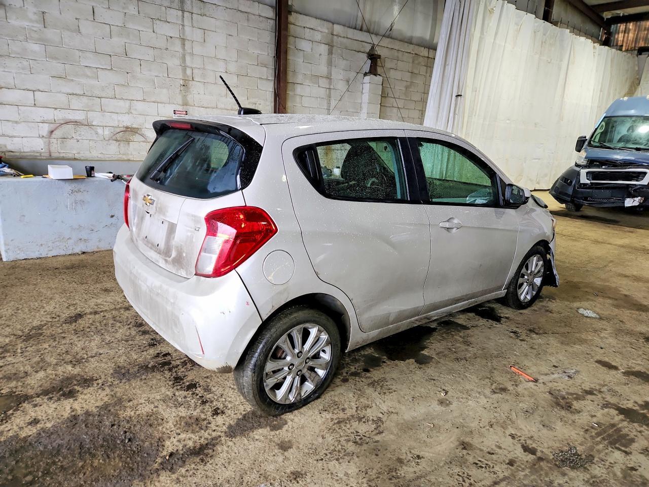 2016 CHEVROLET Spark