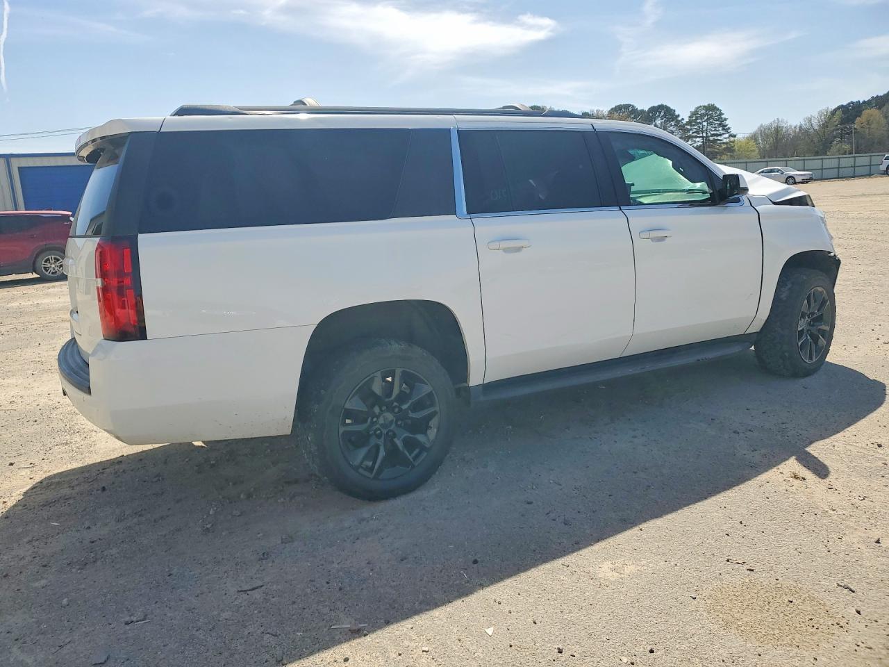 2018 CHEVROLET Suburban