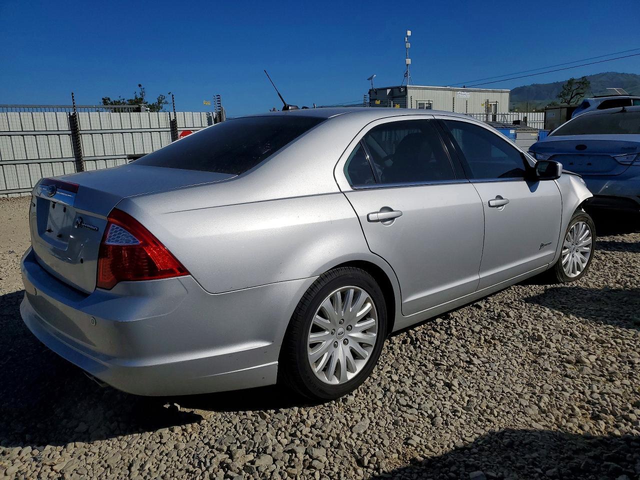 2010 FORD FUSION