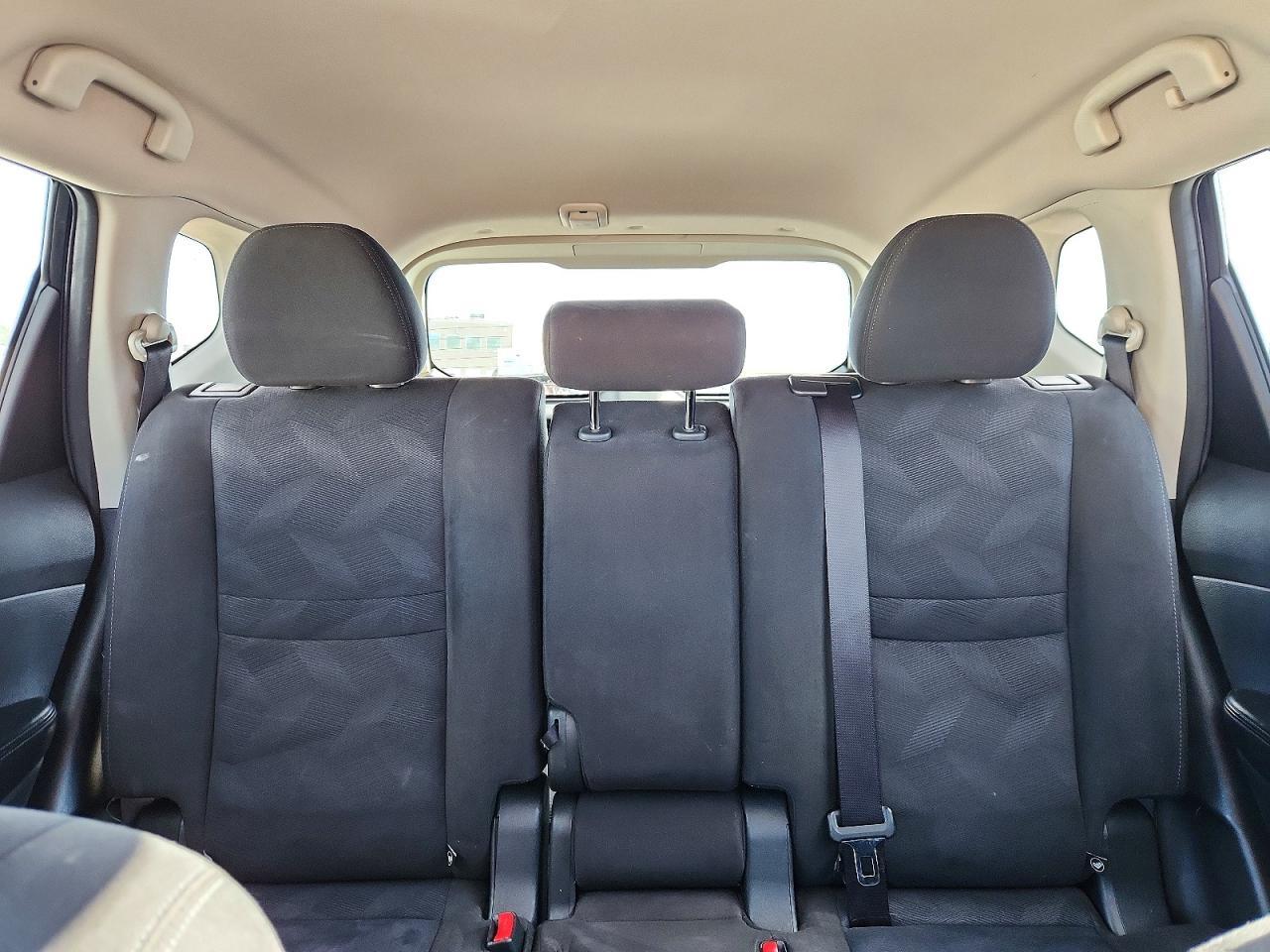 2015 NISSAN ROGUE