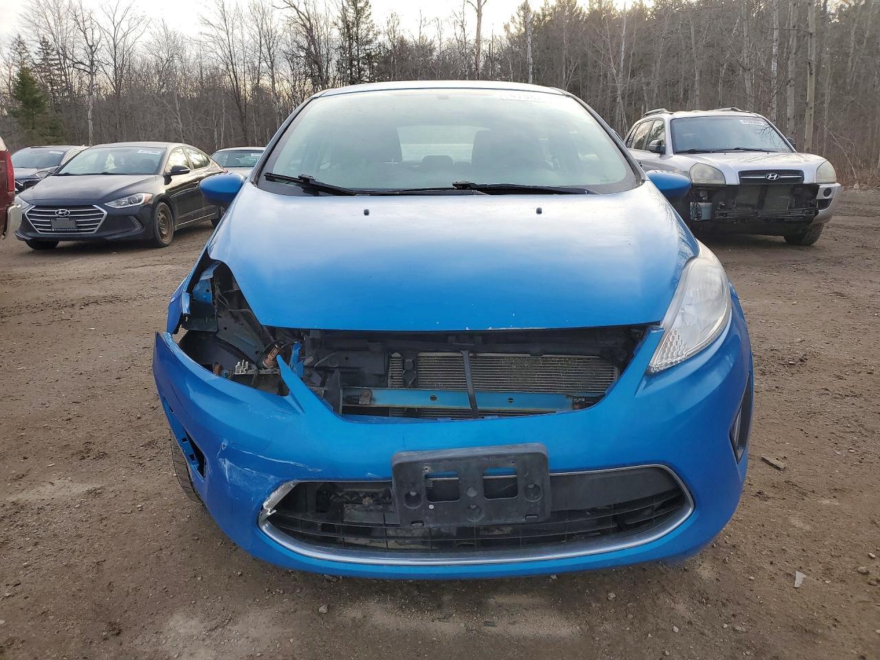 2012 FORD Fiesta