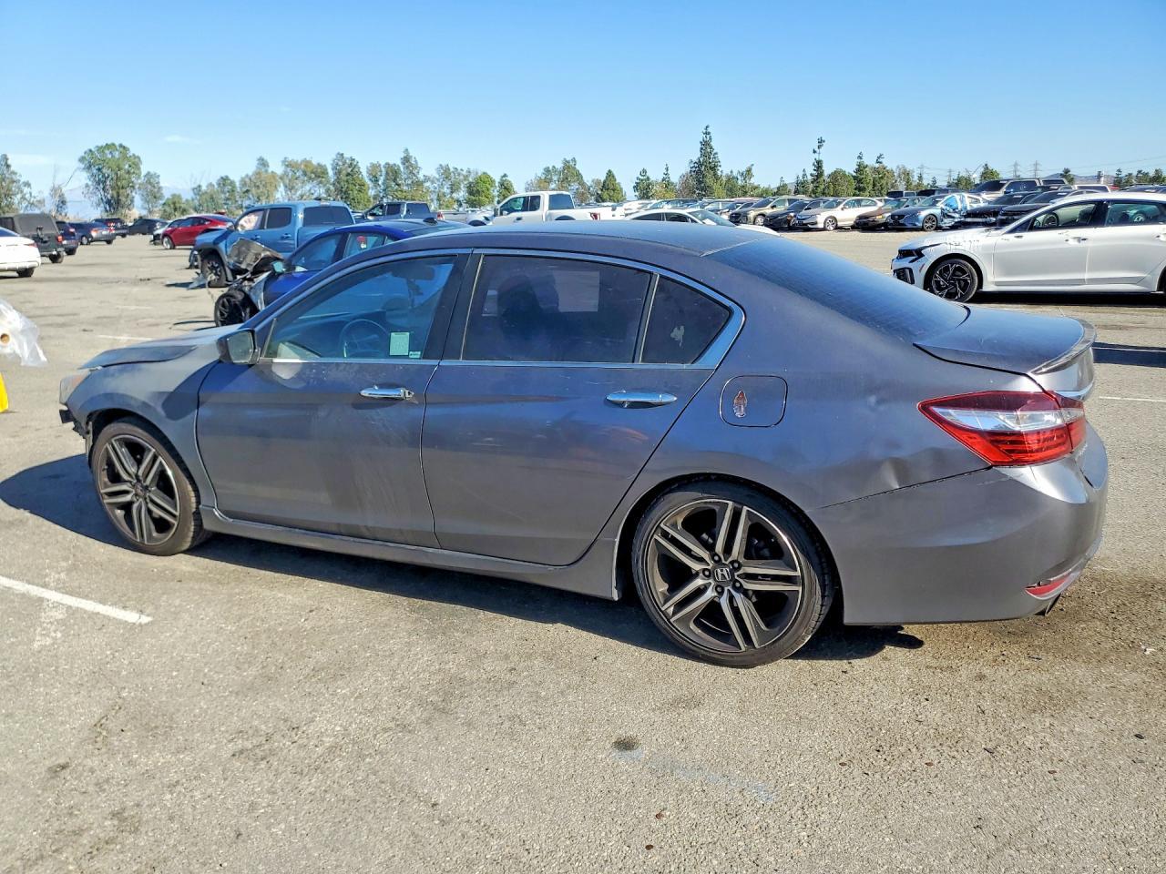 2016 HONDA ACCORD
