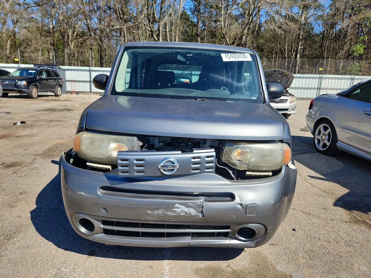 2011 NISSAN CUBE