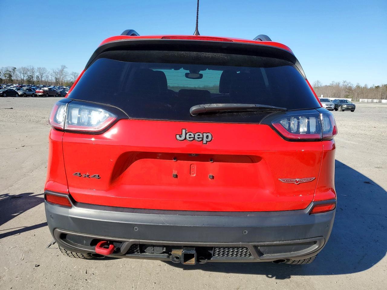 2019 JEEP CHEROKEE