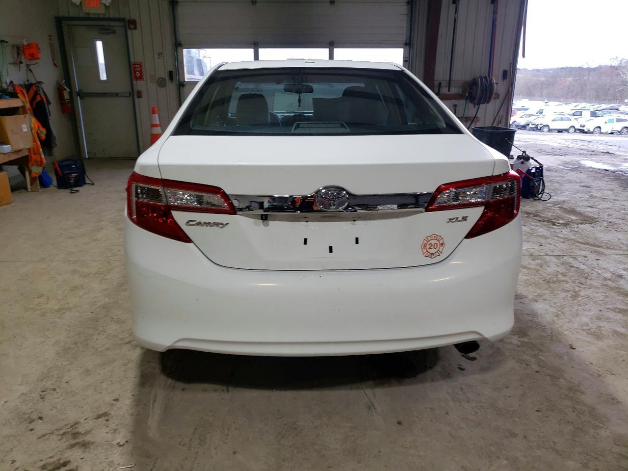 2012 TOYOTA CAMRY