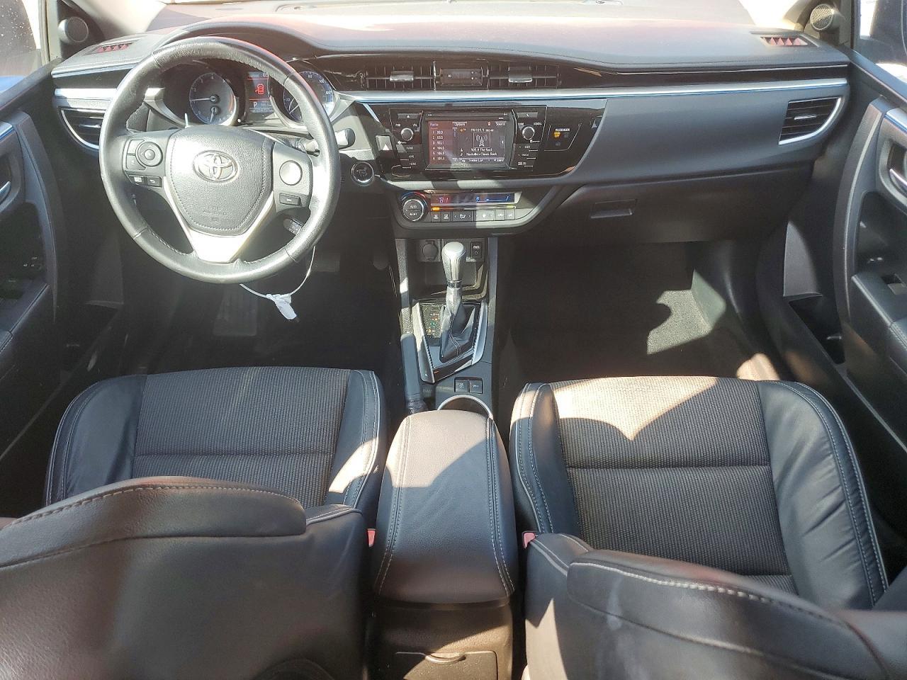 2015 TOYOTA COROLLA