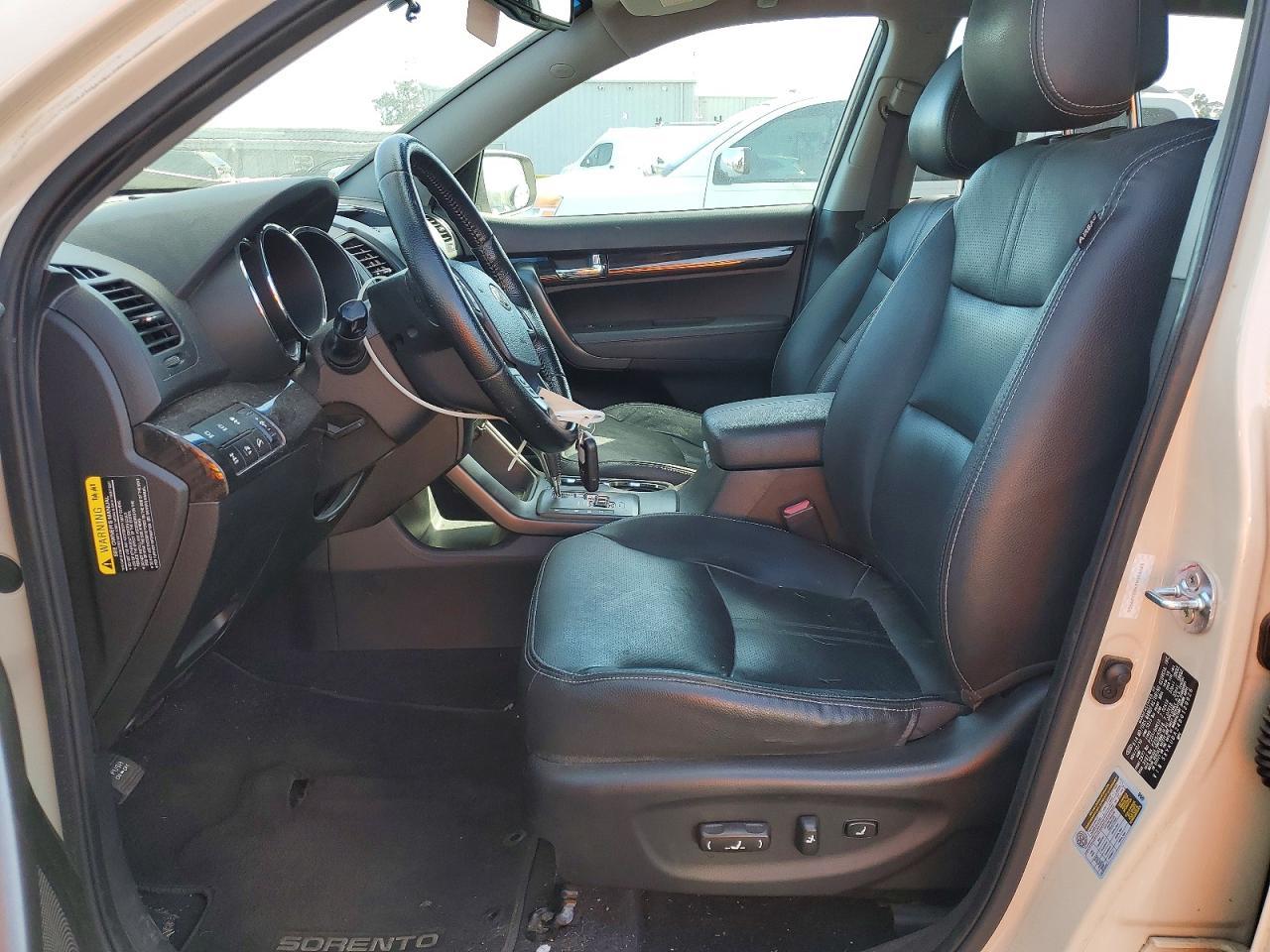 2011 KIA SORENTO