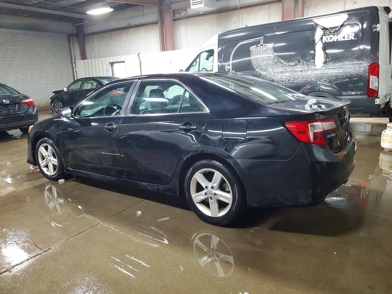 2013 TOYOTA CAMRY