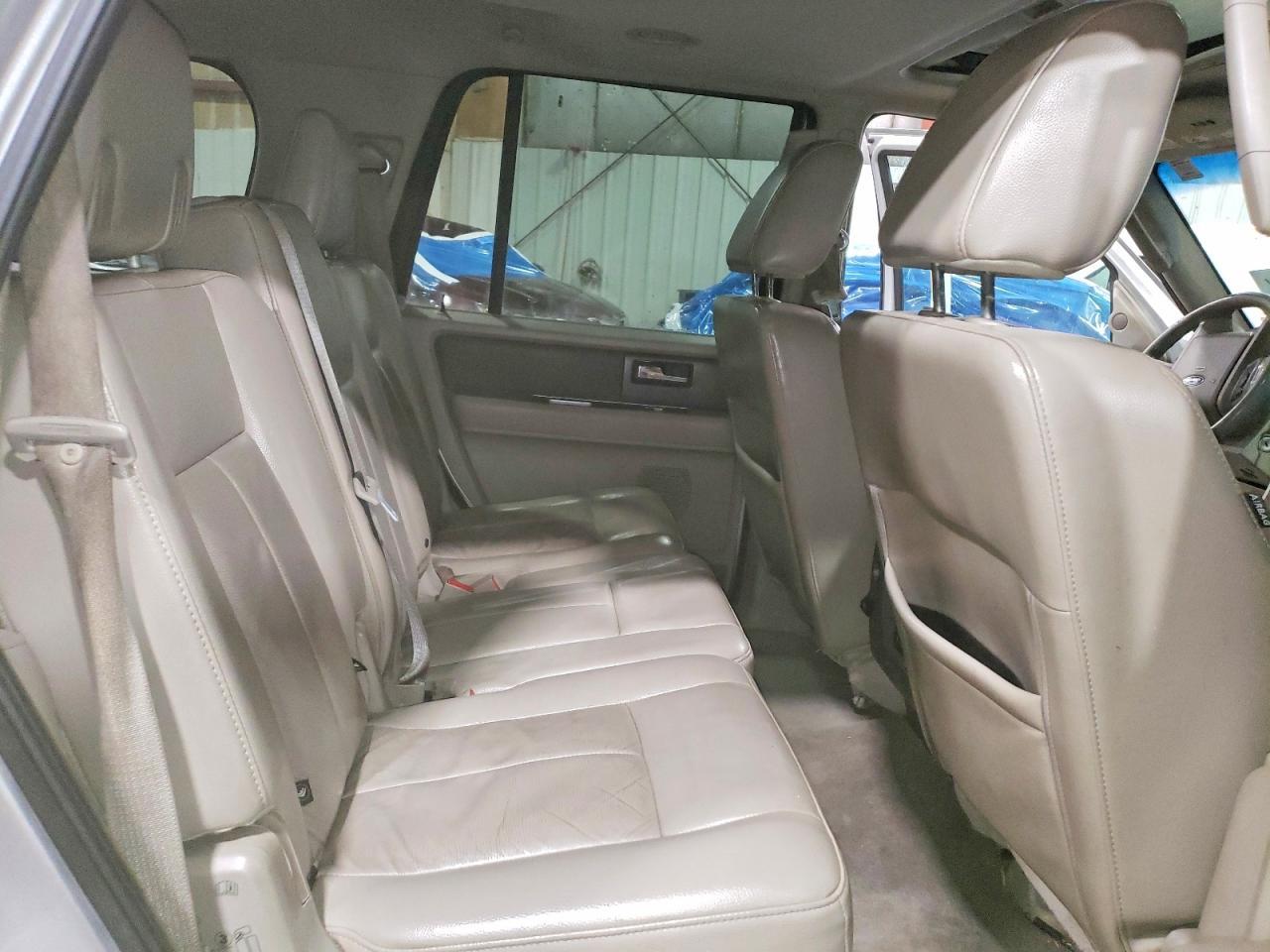 2010 FORD Expedition