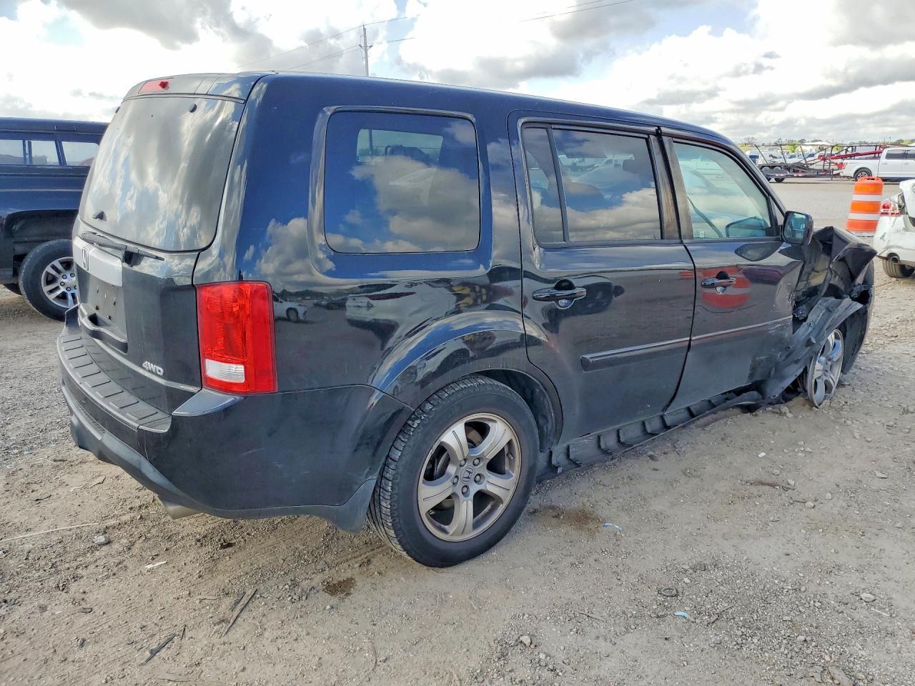 2015 HONDA PILOT