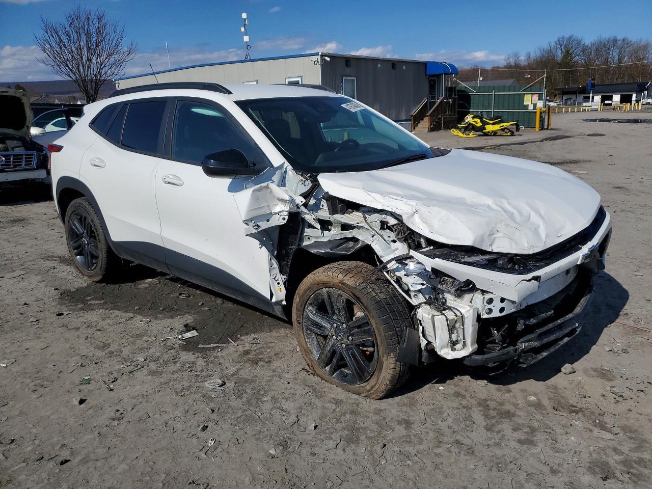 2025 CHEVROLET TRAX
