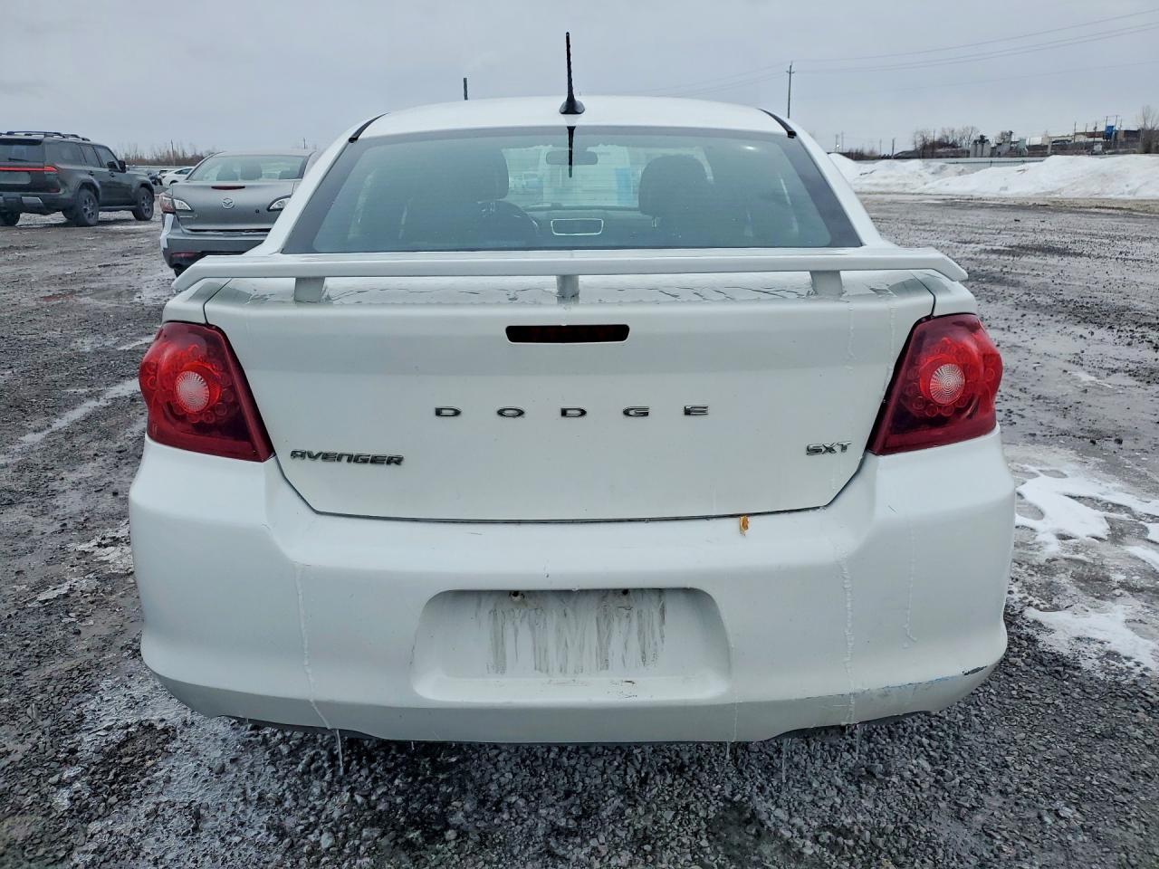 2014 DODGE Avenger