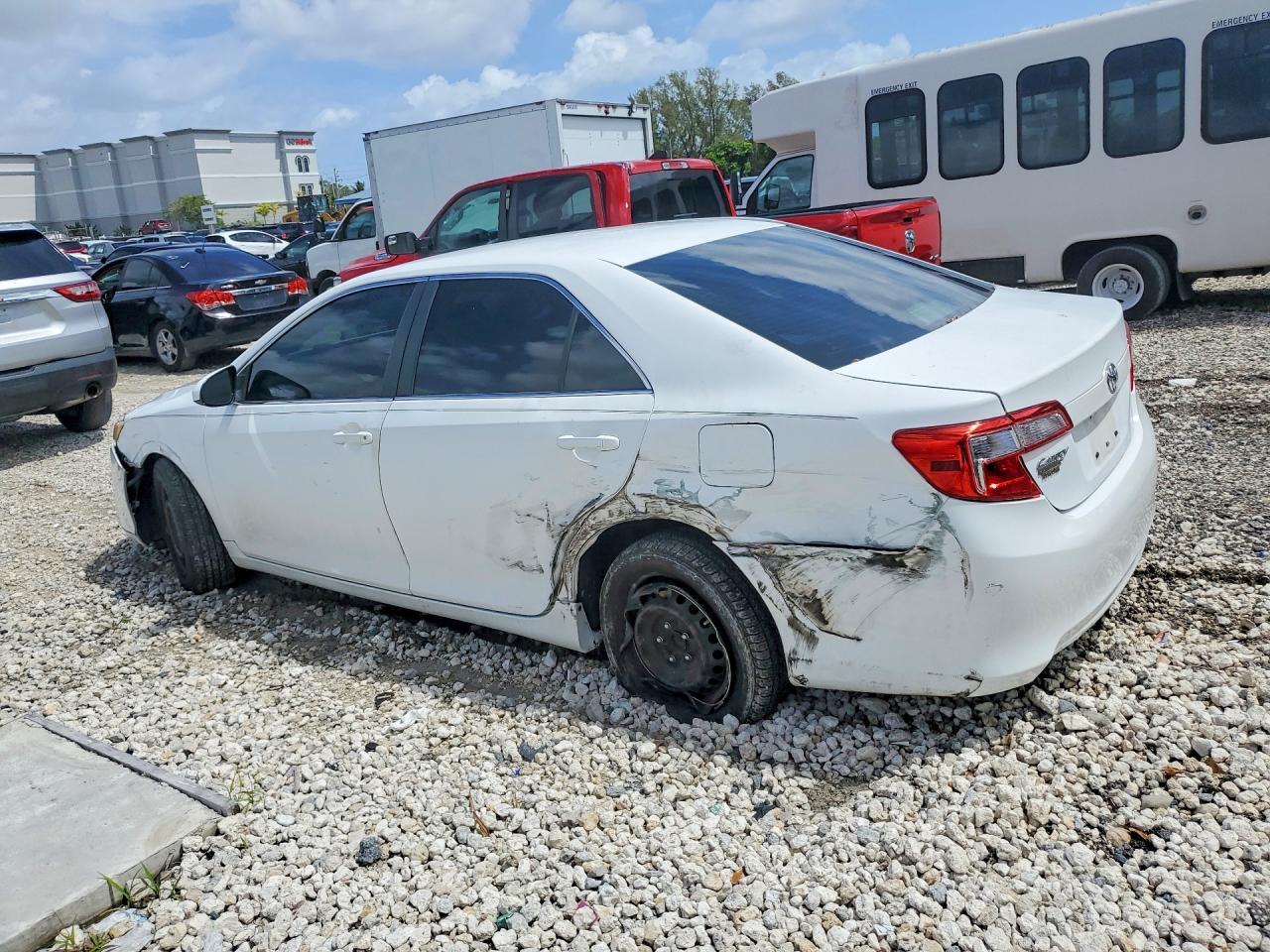 2012 TOYOTA CAMRY