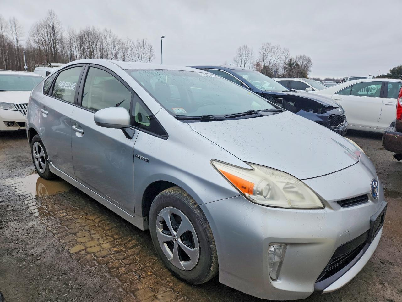 2013 TOYOTA PRIUS