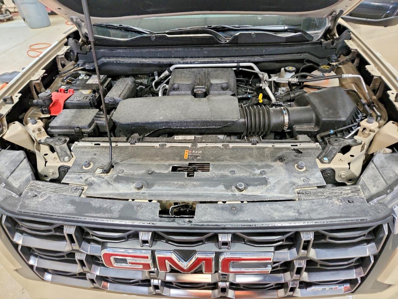 2024 GMC CANYON