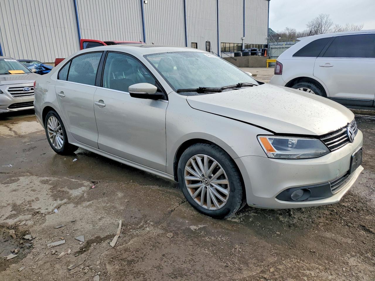 2011 VOLKSWAGEN JETTA