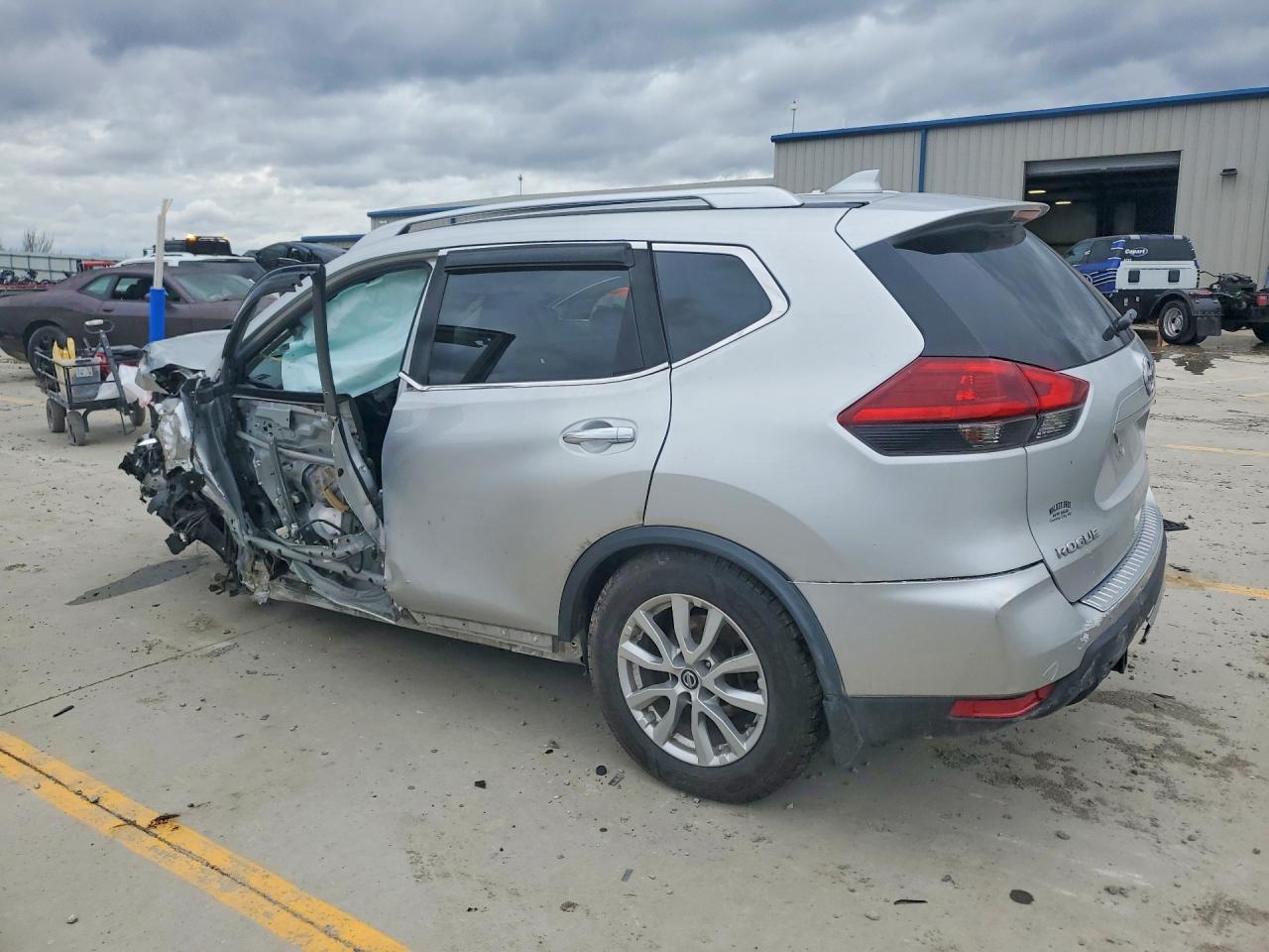 2018 NISSAN ROGUE