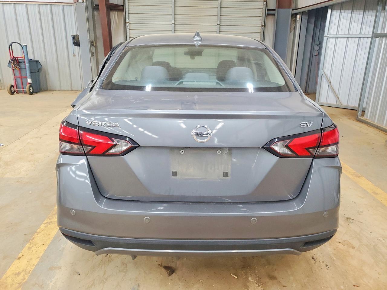 2020 NISSAN VERSA