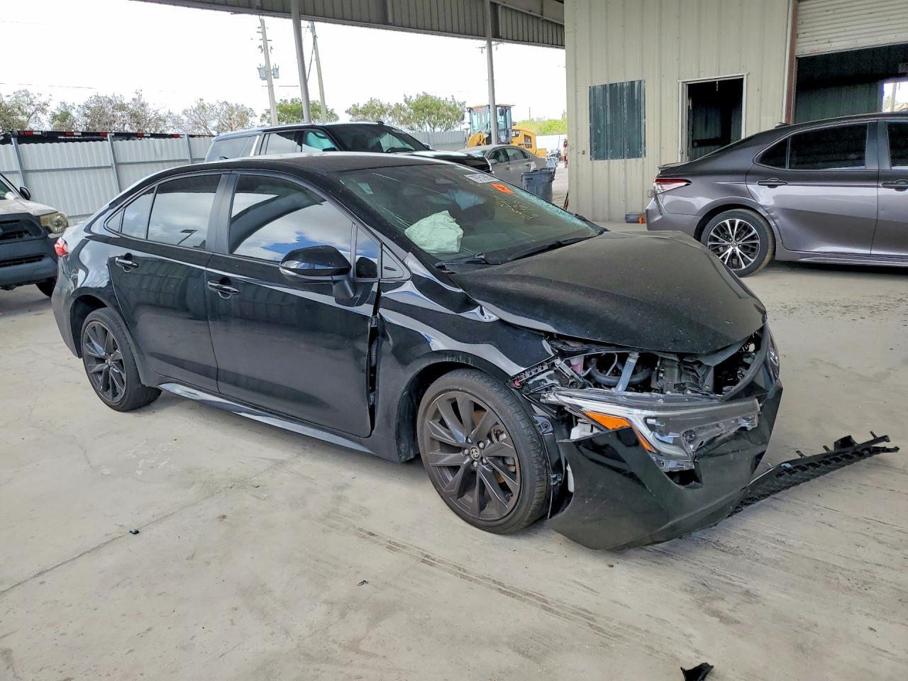2024 TOYOTA COROLLA