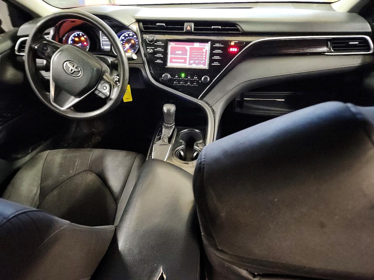 2018 TOYOTA CAMRY