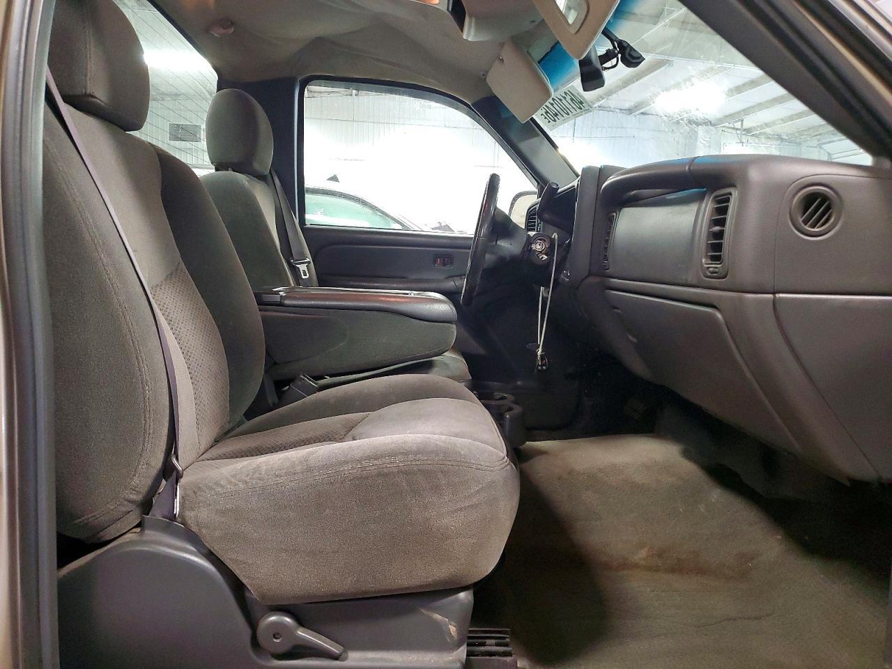 2004 CHEVROLET Silverado