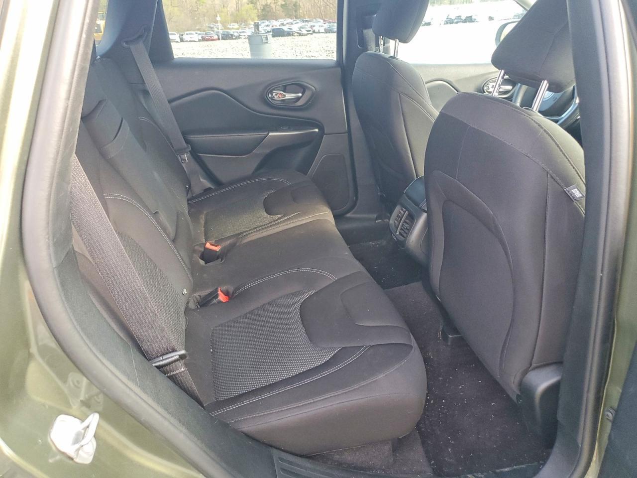 2019 JEEP CHEROKEE