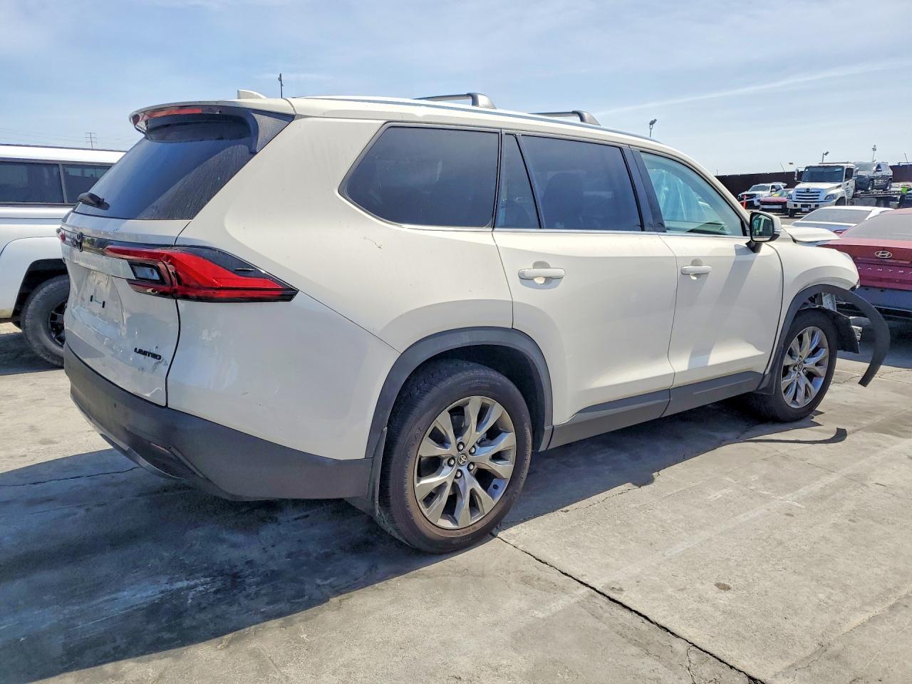 2024 TOYOTA HIGHLANDER