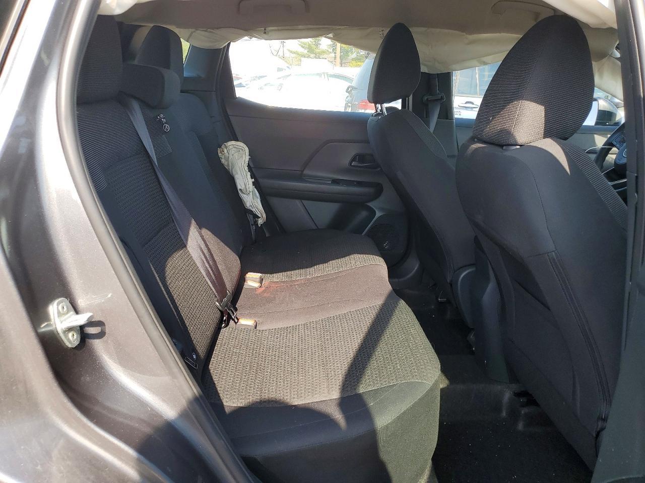 2025 NISSAN KICKS