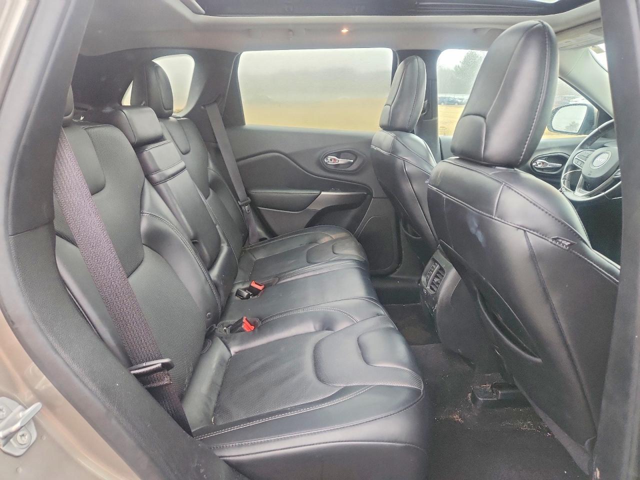 2019 JEEP CHEROKEE