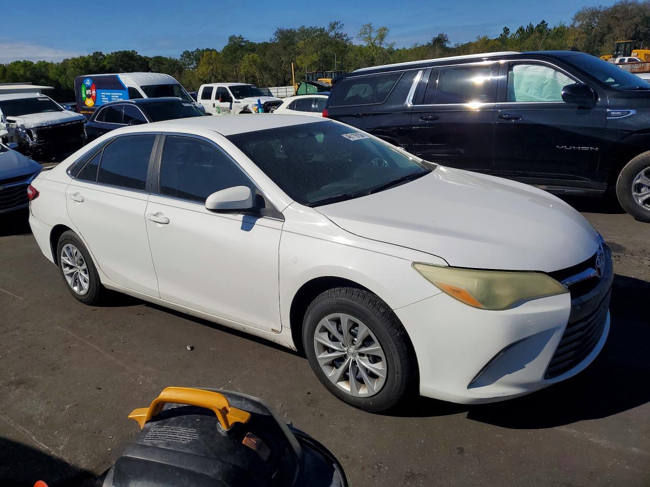 2016 TOYOTA CAMRY