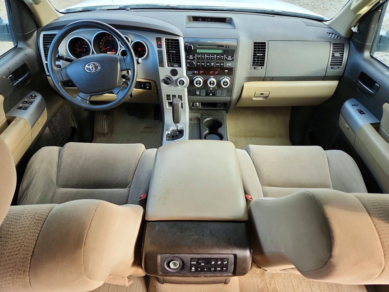 2008 TOYOTA Sequoia