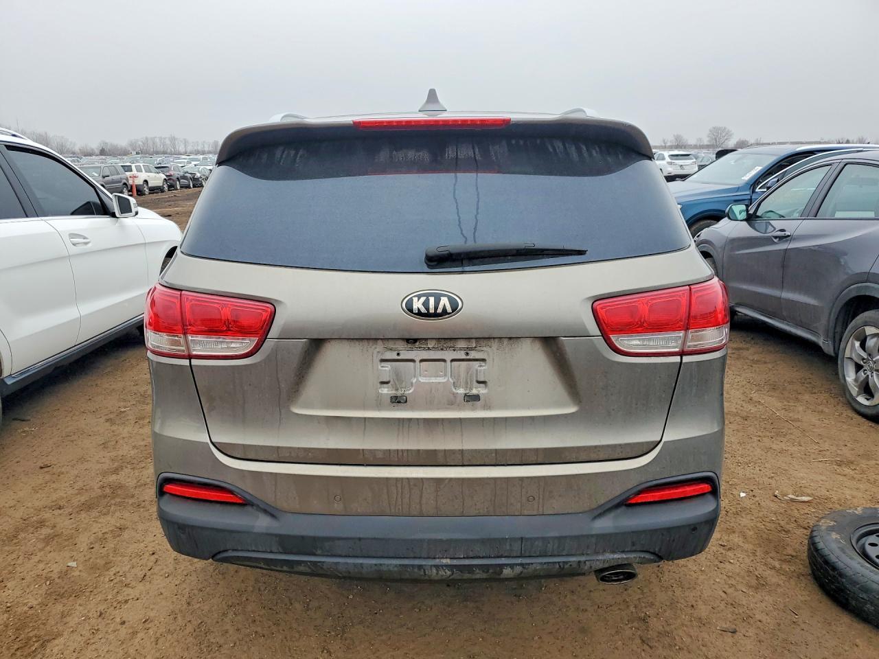2016 KIA SORENTO
