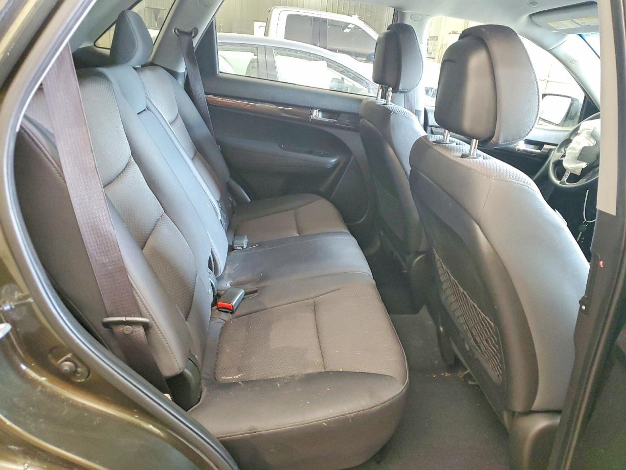2011 KIA SORENTO