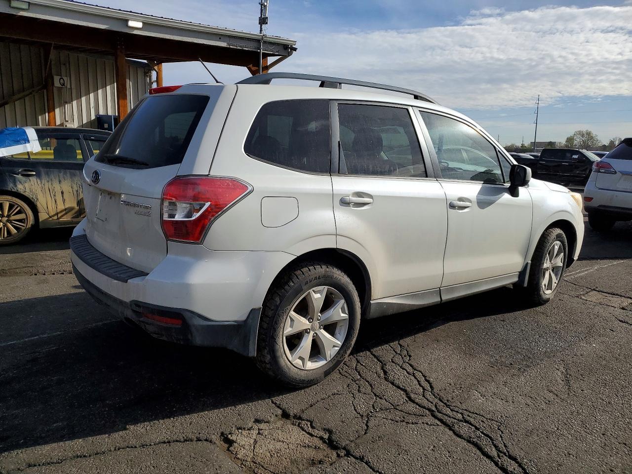 2015 SUBARU FORESTER