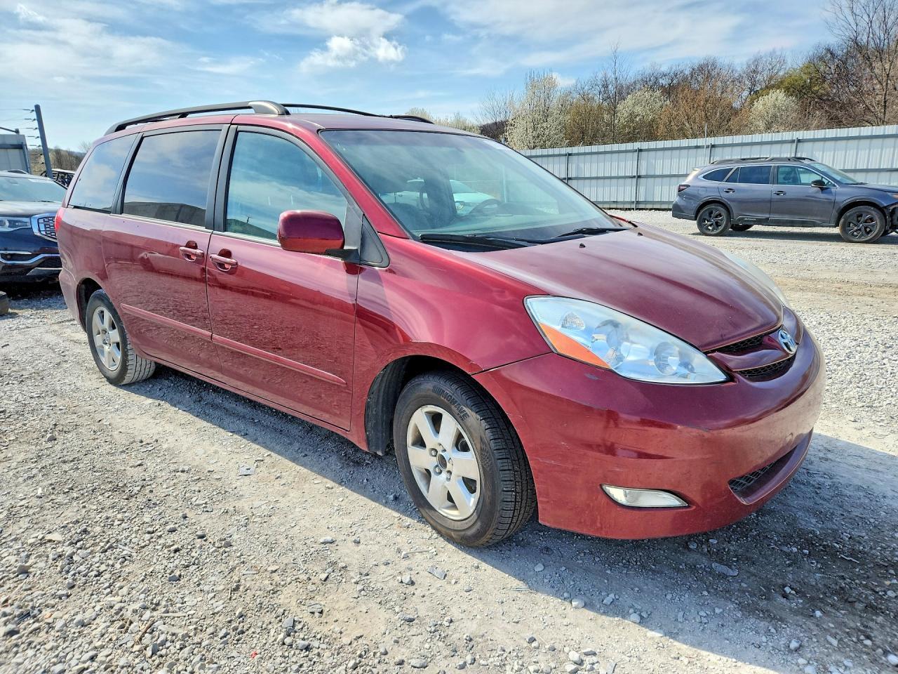 2007 TOYOTA SIENNA
