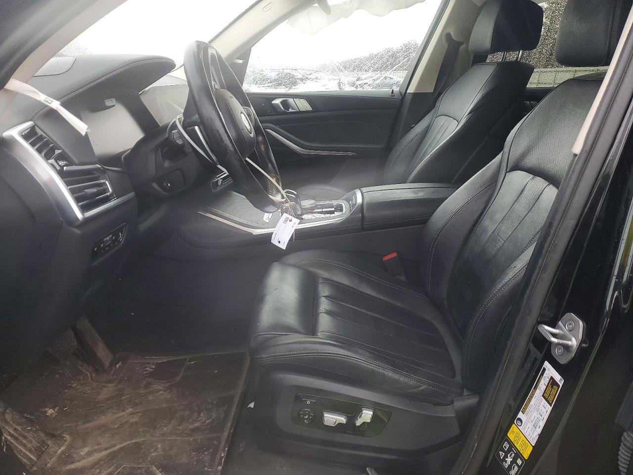 2022 BMW X7
